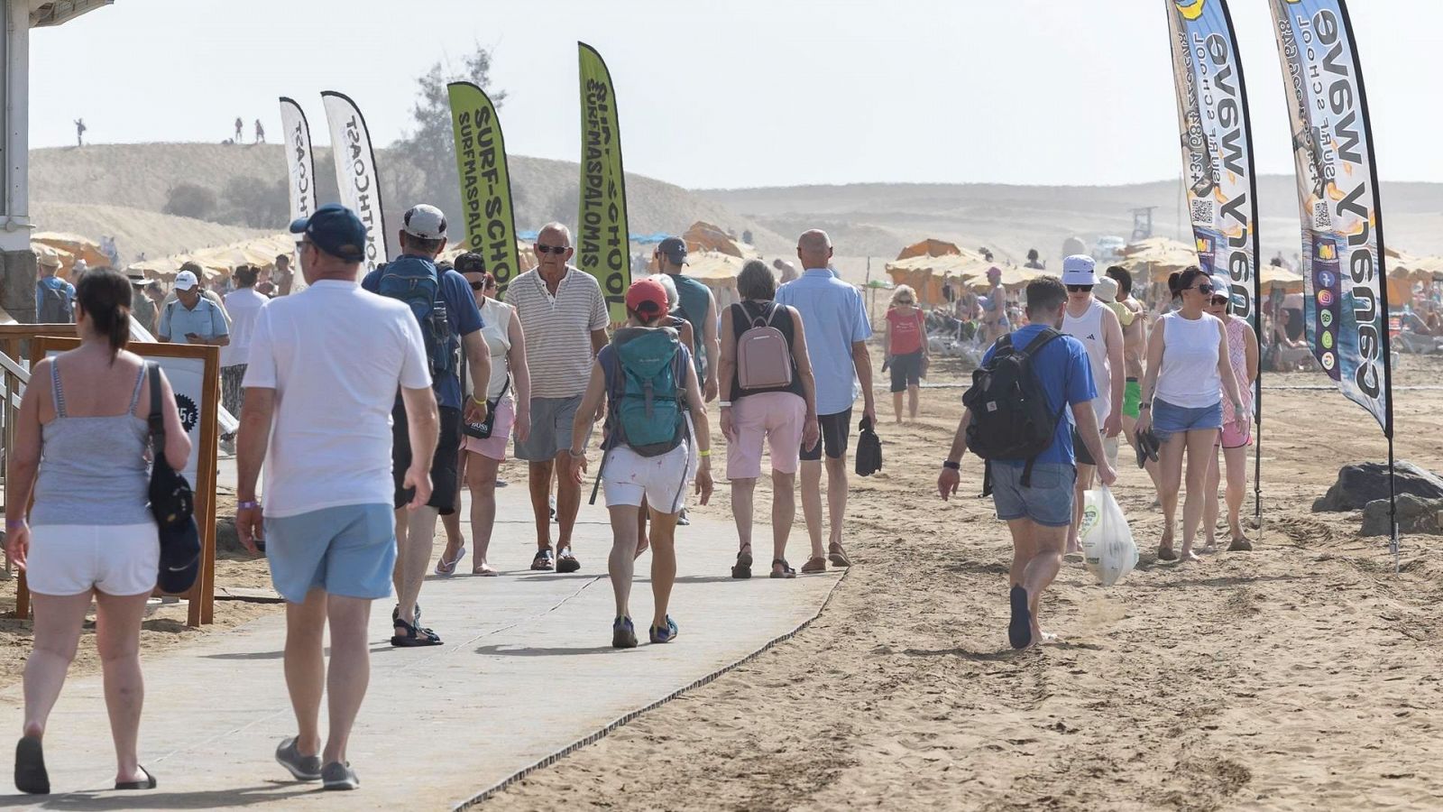 El turismo bate récord con la llegada de 16 millones de visitantes - Informativo 24h | Ver