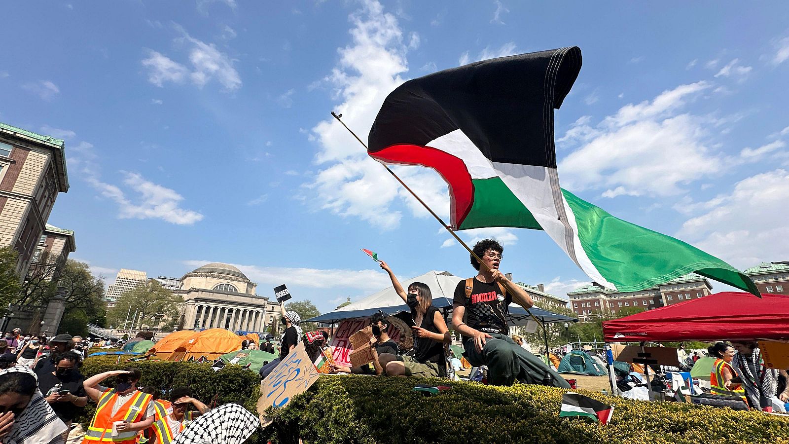 Dos generaciones de activistas reflexionan sobre las protestas propalestinas | Ver