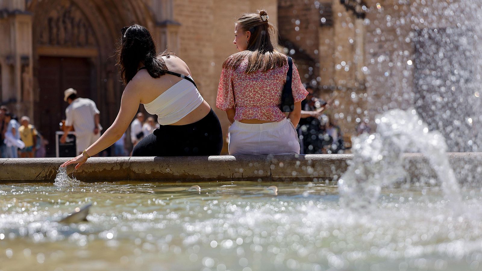 Lluvias en el norte peninsular y ascenso generalizado de las temperaturas - El tiempo | Ver