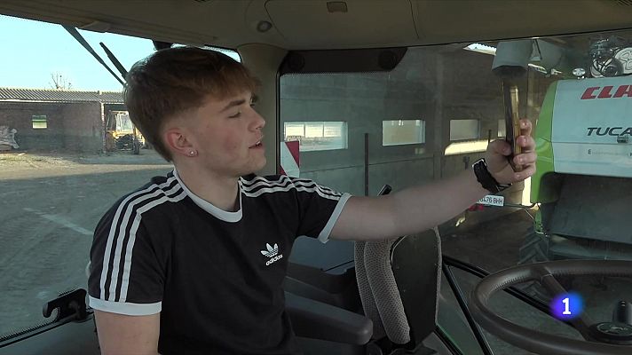 L'Informatiu - La vida atípica d'un pagès de 18 anys