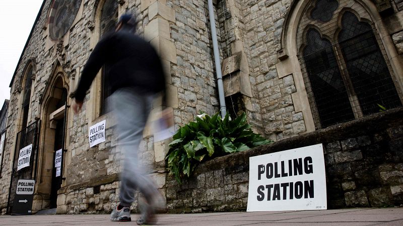 Los laboristas arrasan en las elecciones municipales en Inglaterra frente a la caída de los conservadores