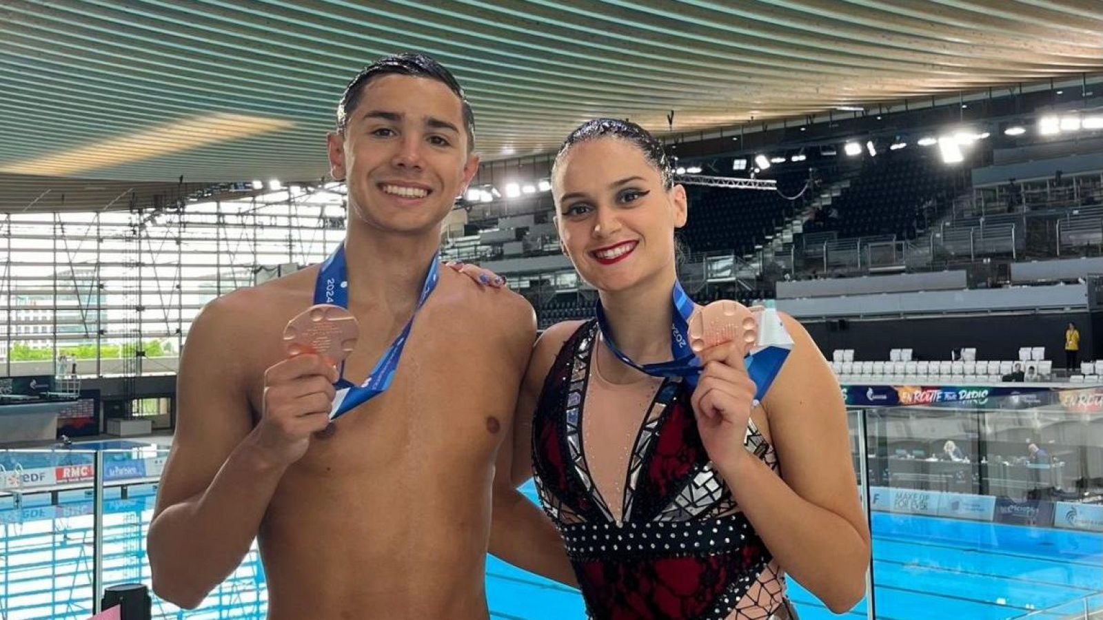 Jordi Cáceres y Judith Calvo, oro en la Copa del Mundo de París - Natación | Ver