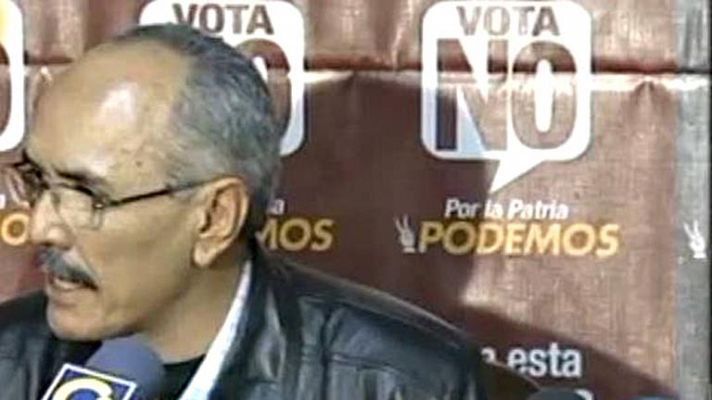 Hugo Chávez pierde el reférendum constitucional