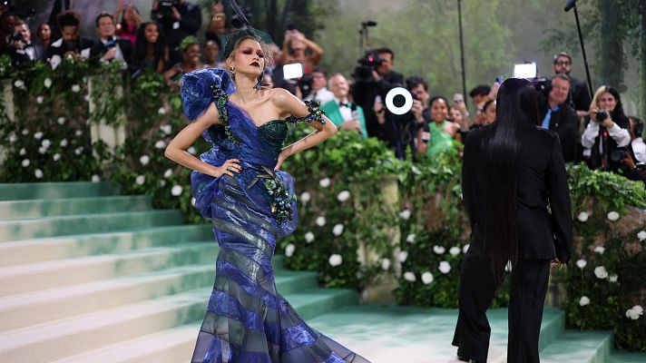 Telediario 1 - La MET Gala celebra la gran fiesta de la moda con 'el jardín del tiempo' como tema