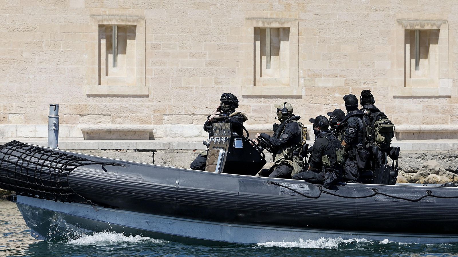 La llama olímpica llega a Marsella rodeada de un fuerte dispositivo de seguridad | Ver