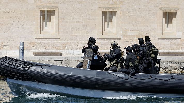 Telediario 1 - La llama olímpica llega a Marsella rodeada de un fuerte dispositivo de seguridad