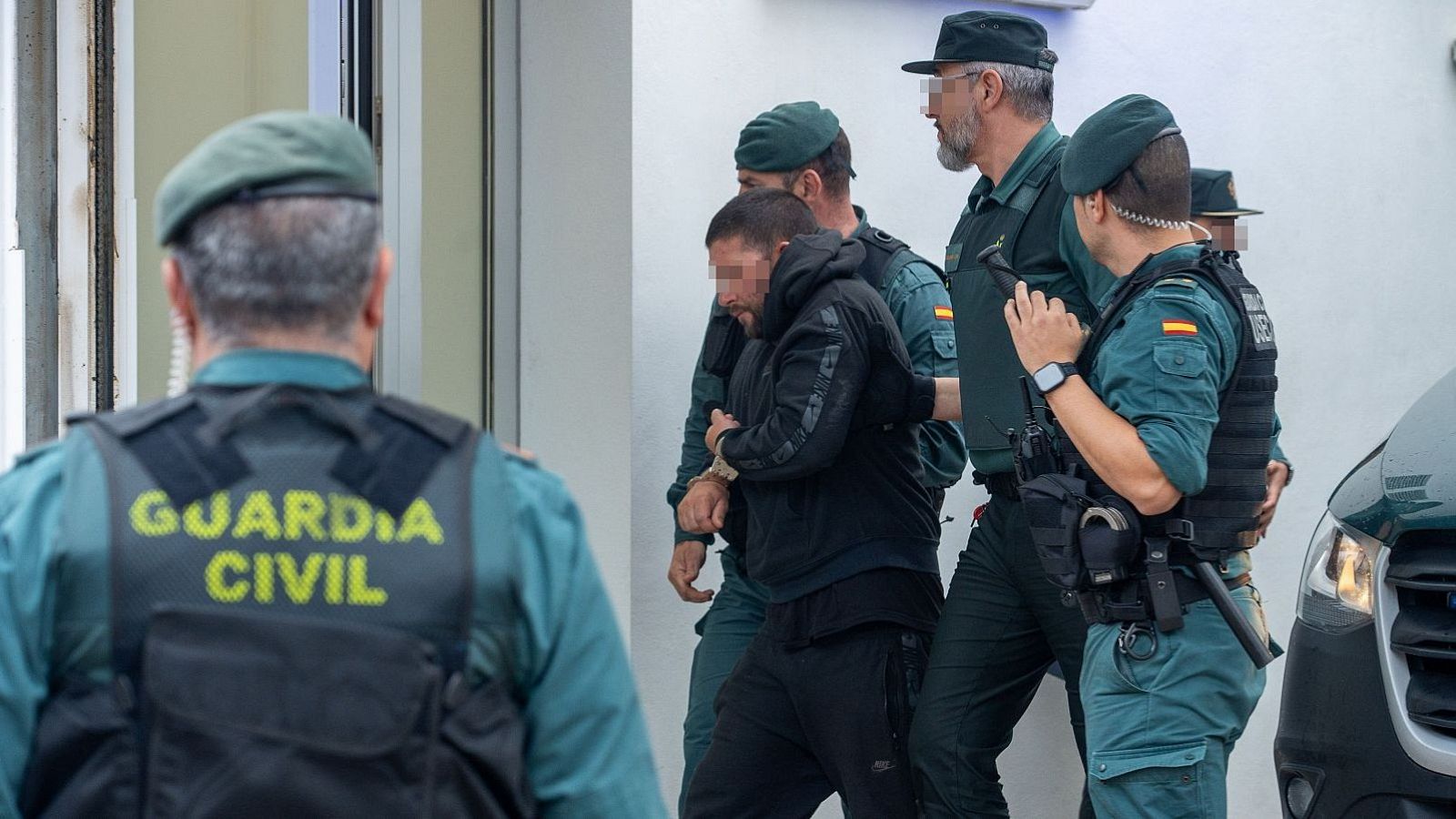 La Guardia Civil descarta ahora que los detenidos mataran a los agentes de Barbate | Ver