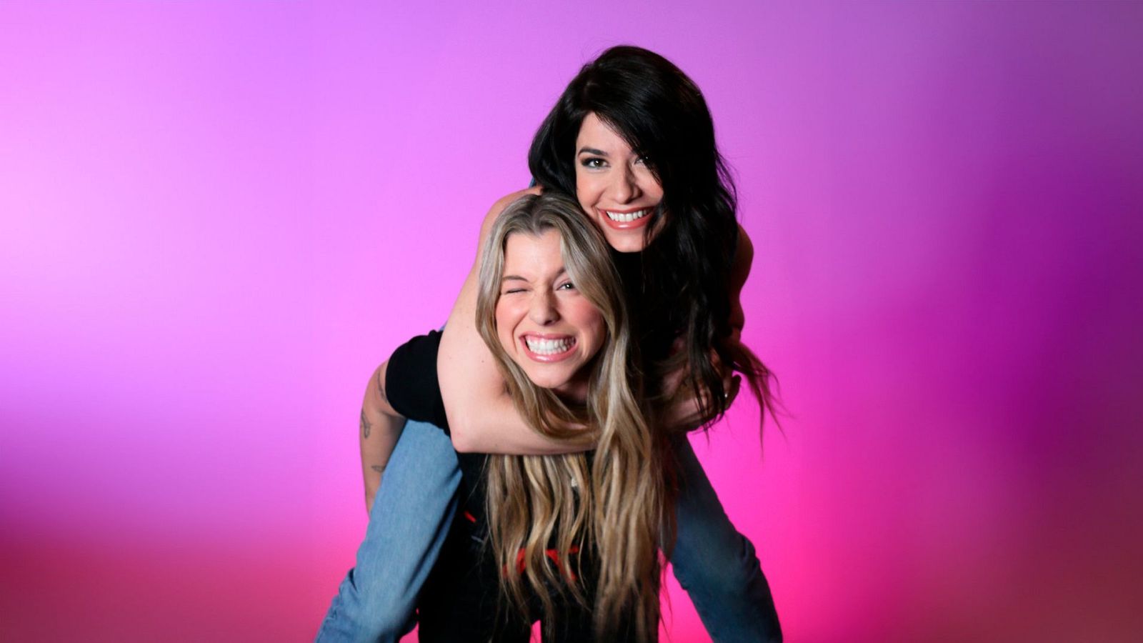 Playz prepara "Está el horno para bollos", con Ares Teixidó y Paula Blas - Está el horno para bollos | Ver