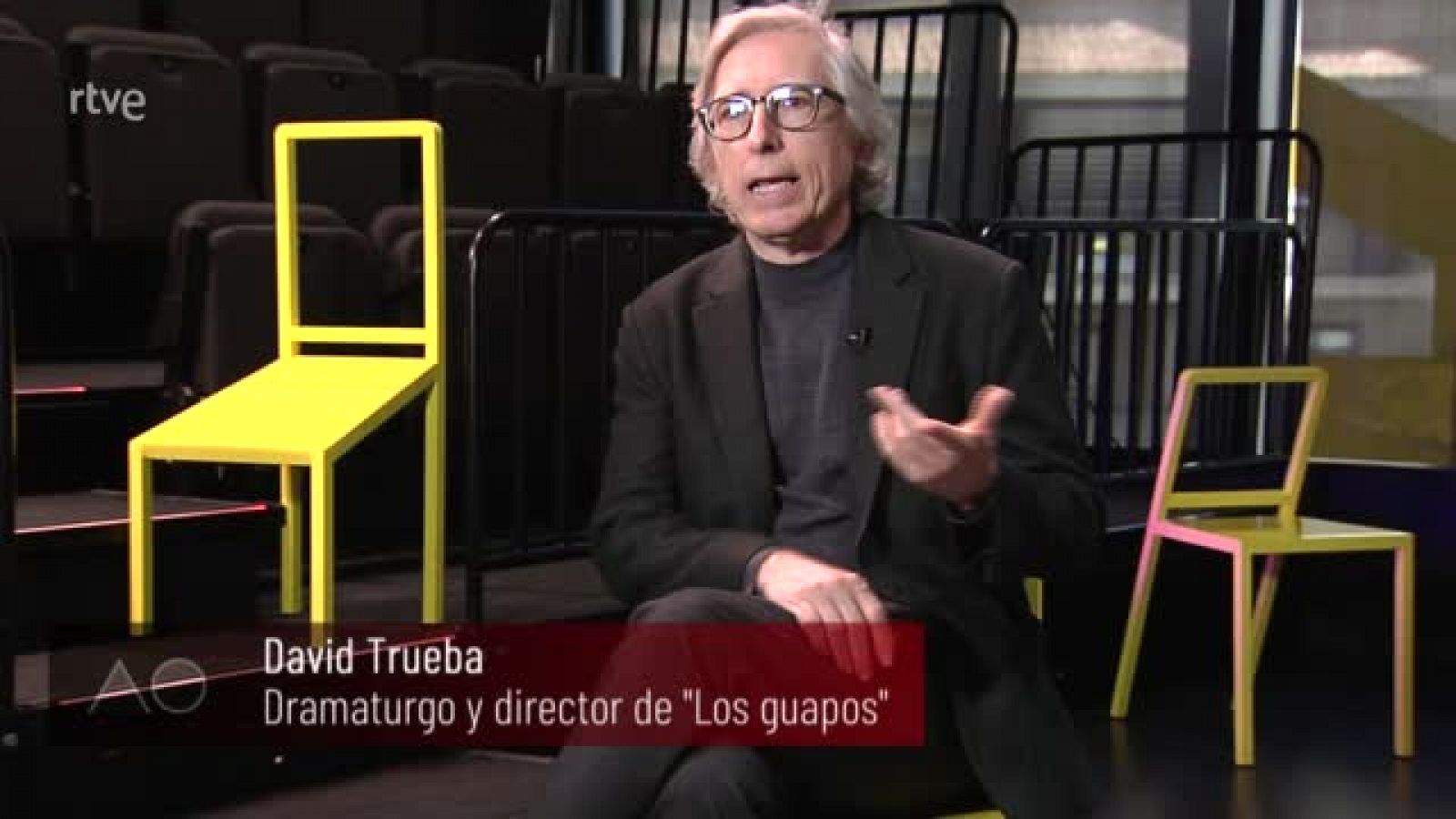 David Trueba_ Los guapos - Atención obras | Ver