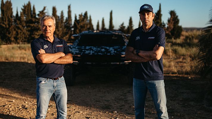 Carlos Sainz correrá el Dakar 2025 con un Ford en el mismo equipo que Nani Roma