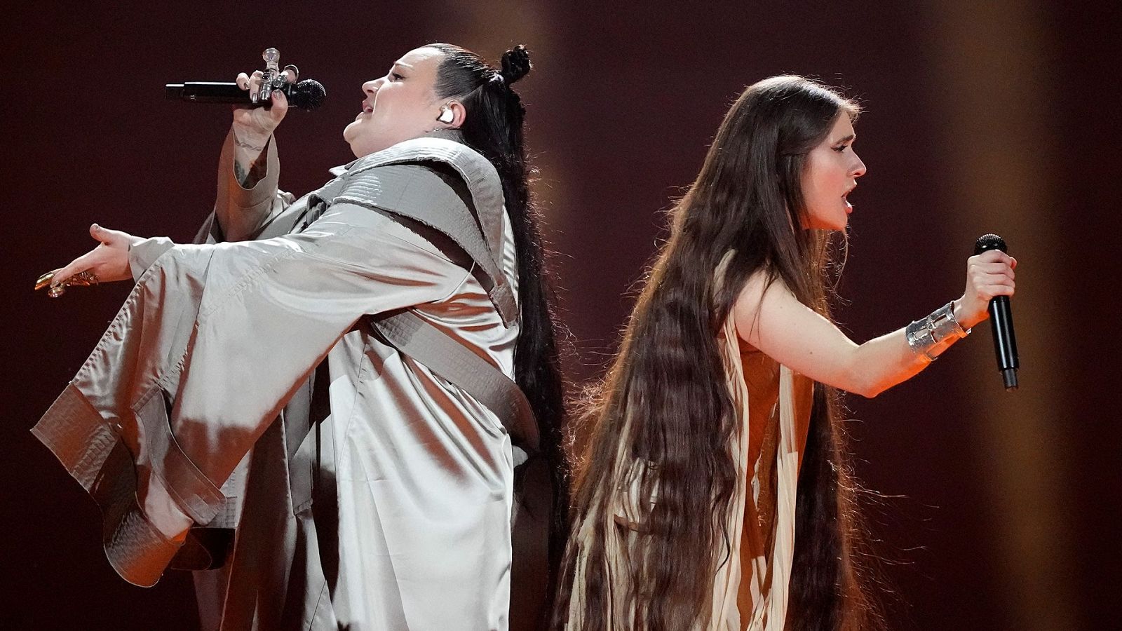 Ucrania - Eurovisión 2024: alyona alyona & Jerry Heil con "Teresa & Maria"