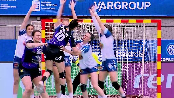 Balonmano - María Prieto O'Mullony: puro show en la semifinal de la Copa de la Reina contra el BM Granollers