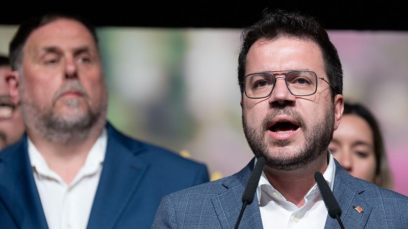 Aragons anuncia que no recoger su acta de diputado y dejar la primera lnea poltica