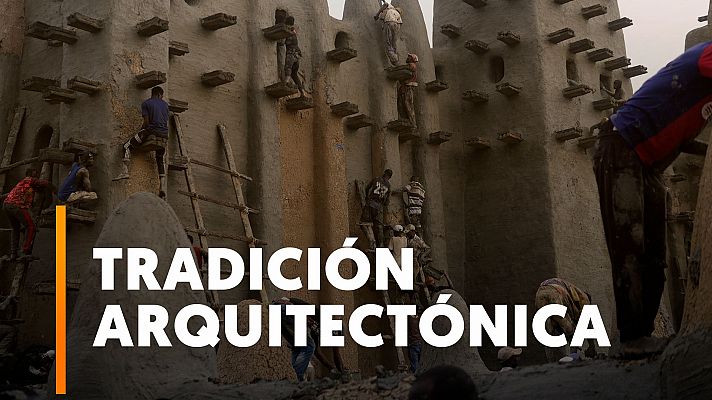 Modo Digital - Malí: ciudadanos de Djenné reconstruyen cada año la mezquita de barro más grande del mundo
