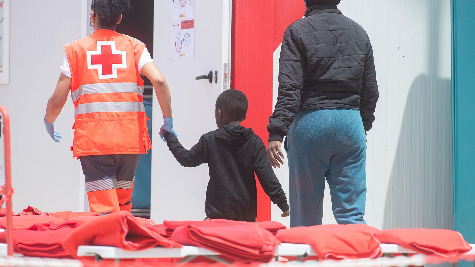 Canarias se confirma como principal ruta de entrada de migrantes a España | Ver