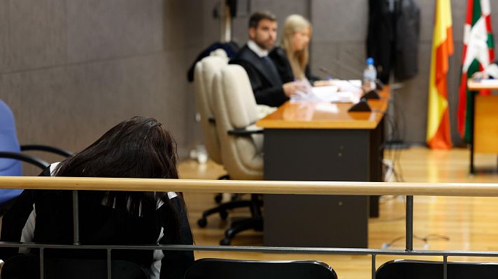 Telediario 1 - Juicio por robar un bebé: la acusada reconoce los hechos y pide perdón a los padres