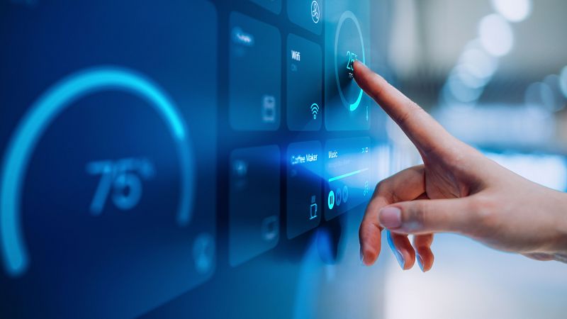 El Gobierno invertirá 1.500 millones en inteligencia artificial hasta 2025 | Ver
