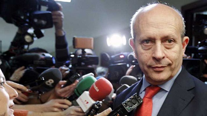 Telediario 1 - Telediario 2 en 4' - 12/12/12