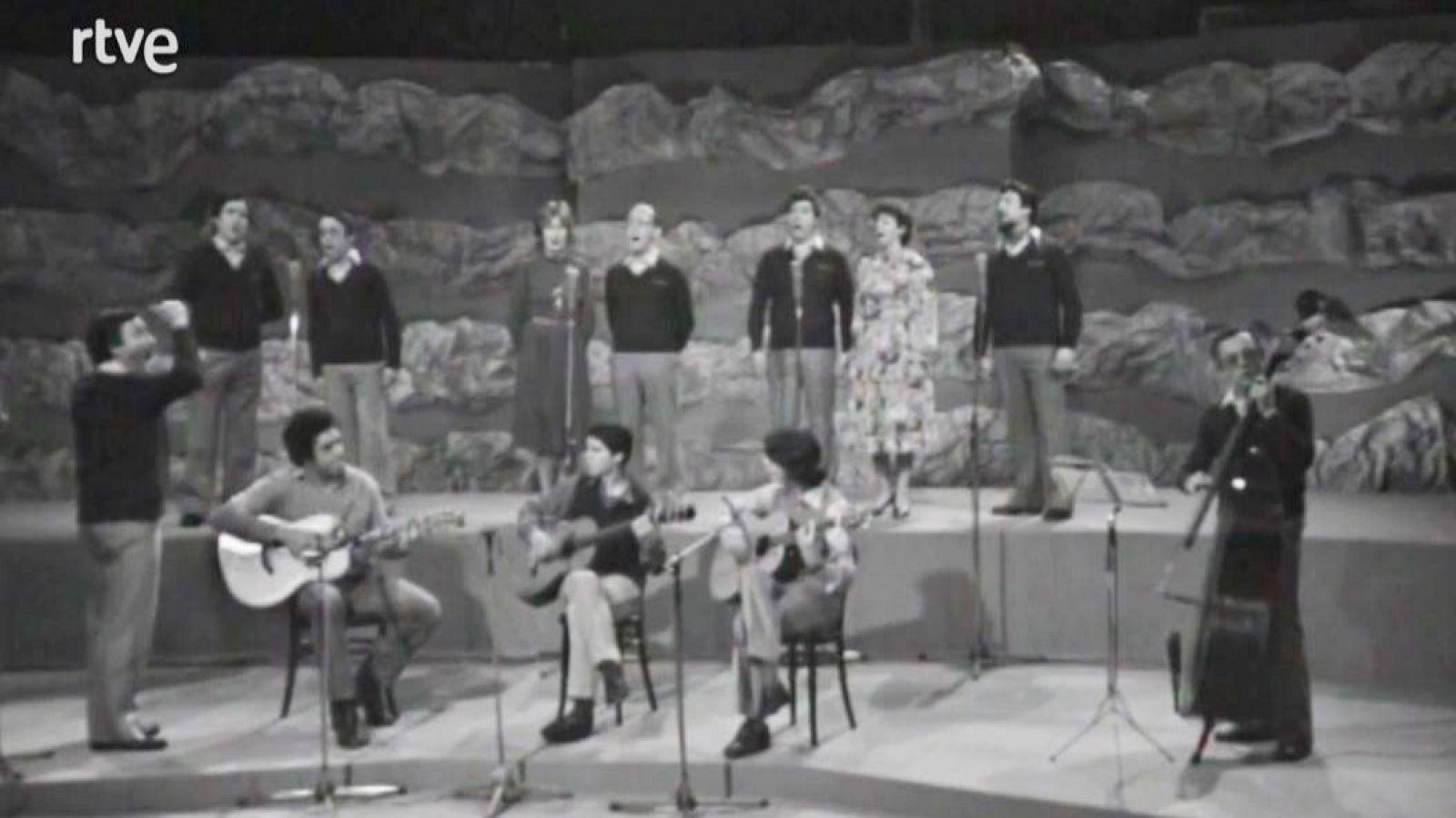 Veus de Besalú - Música en viu - Arxiu TVE Catalunya - Arxiu TVE Catalunya | Veure