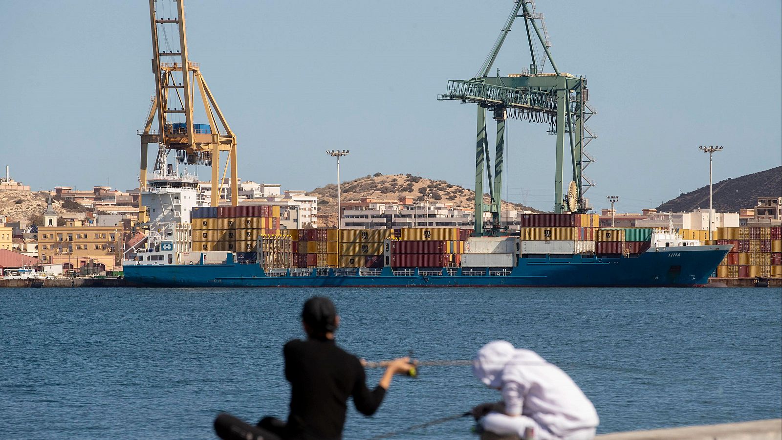 Piden que se retenga en Cartagena un carguero que lleva armas a Israel