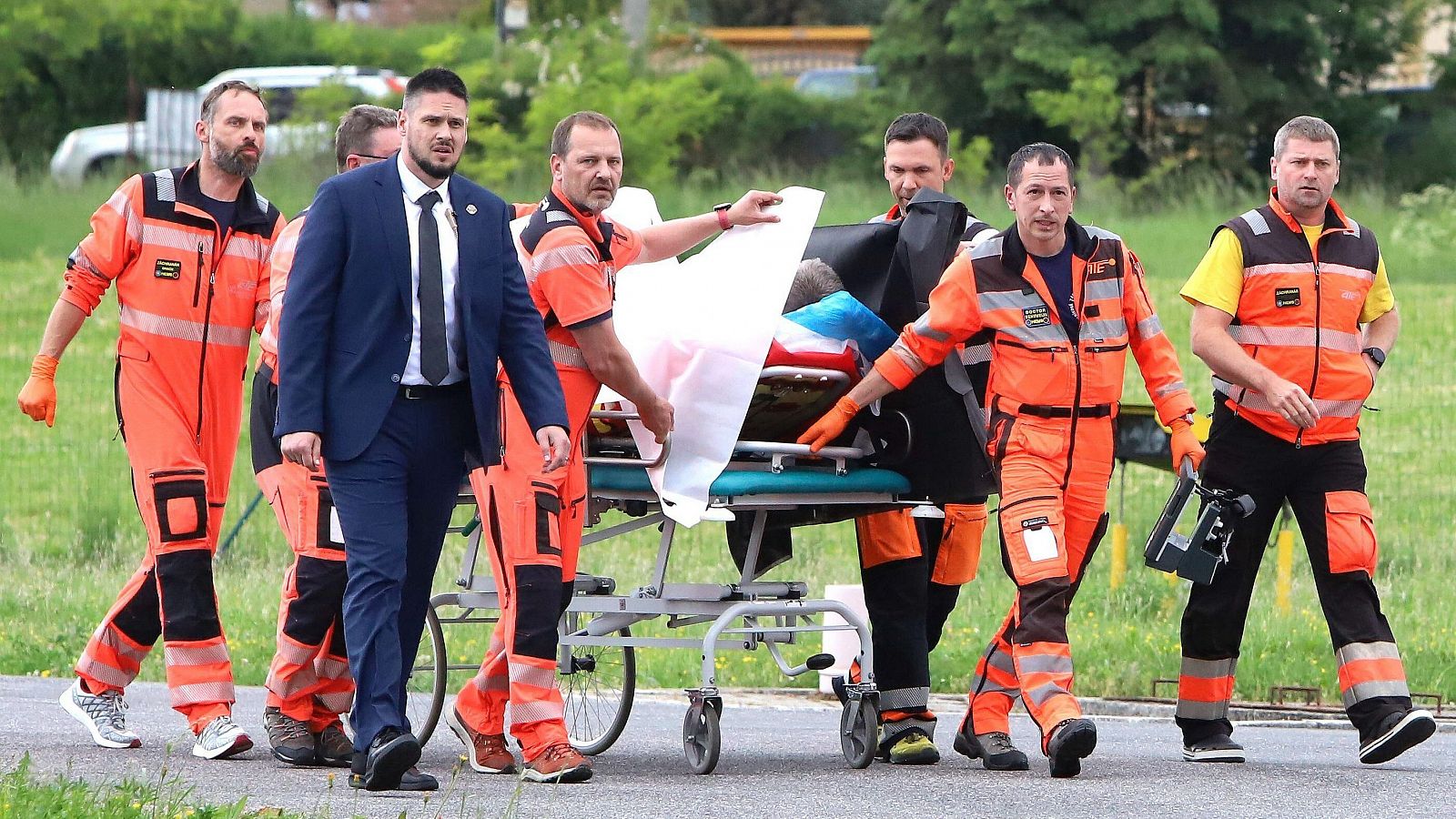 Herido muy grave en un atentado el primer ministro eslovaco, Robert Fico