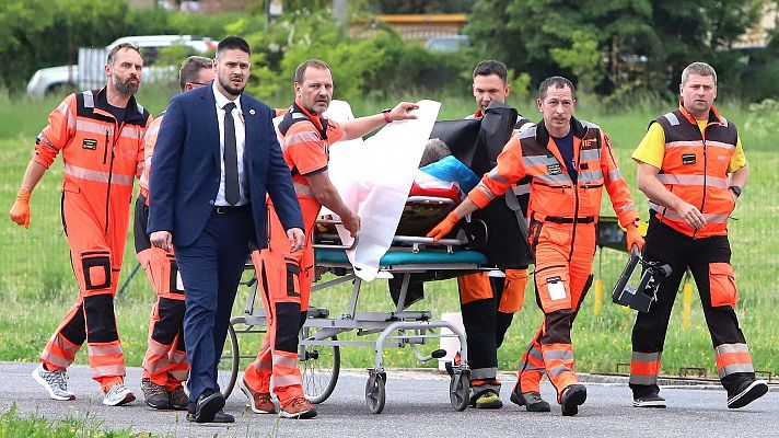 El primer ministro eslovaco, Robert Fico, muy grave tras resultar herido de bala en un atentado