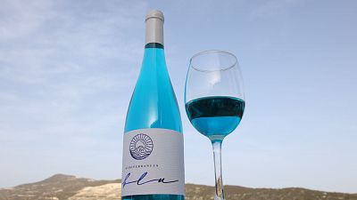 Sin equipaje - Chipre: Fabricacin de vino azul, plantaciones de pltanos - ver ahora