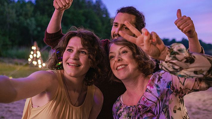 Cine internacional - Malibú, una tienda de campaña para tres