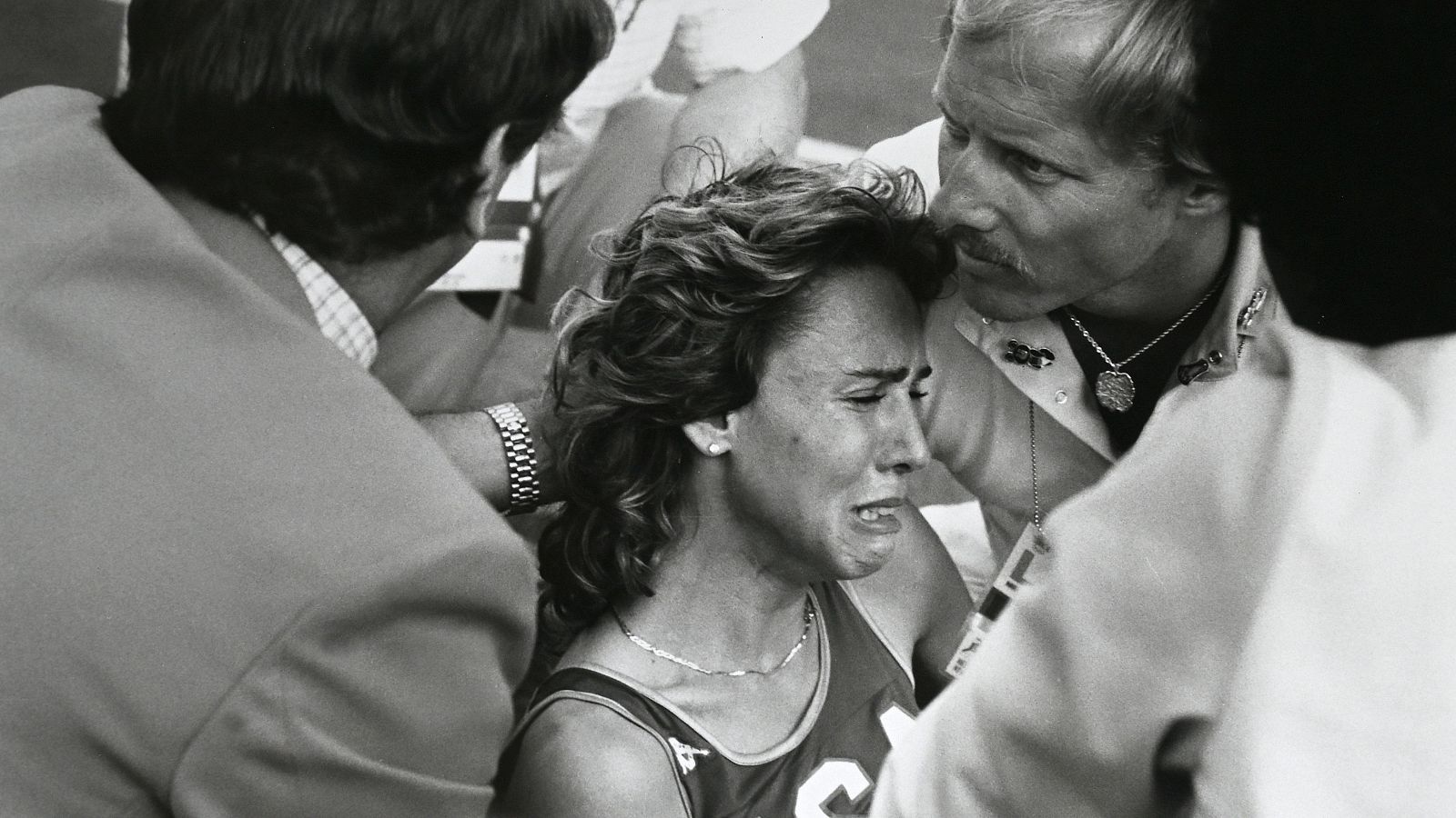 Conexión París | Virales viejunos Cap.8: tropezando olímpicamente - Conexión París 2024 | Ver