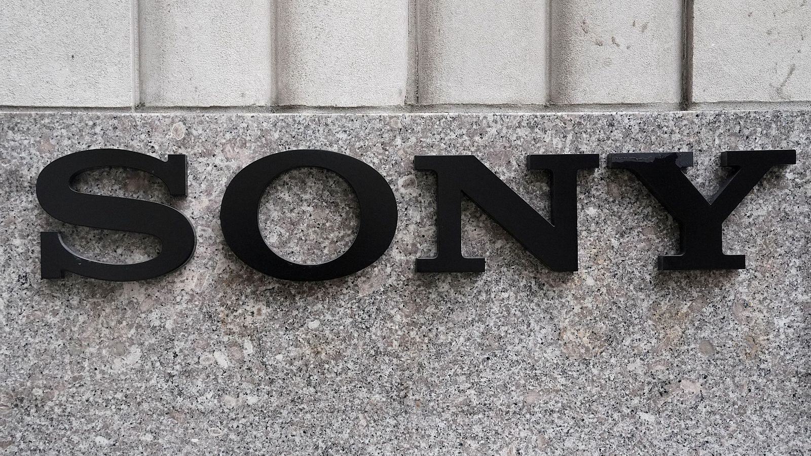 Sony se impone contra las clonaciones de voces por IA