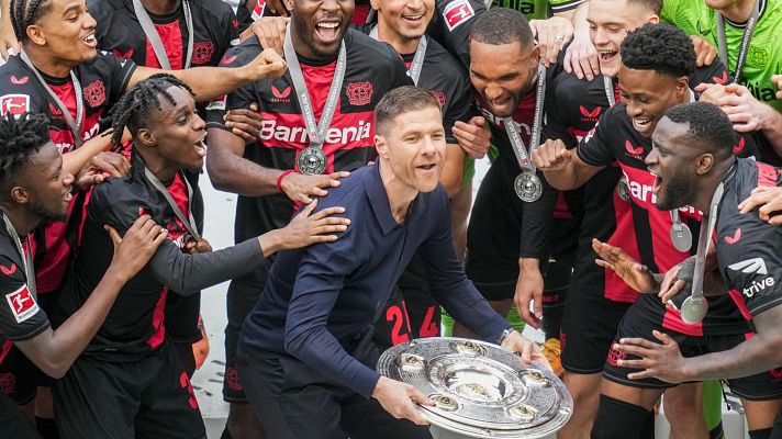 Telediario Fin de Semana - El Leverkusen de Xabi Alonso entra en el club de los 'invencibles'