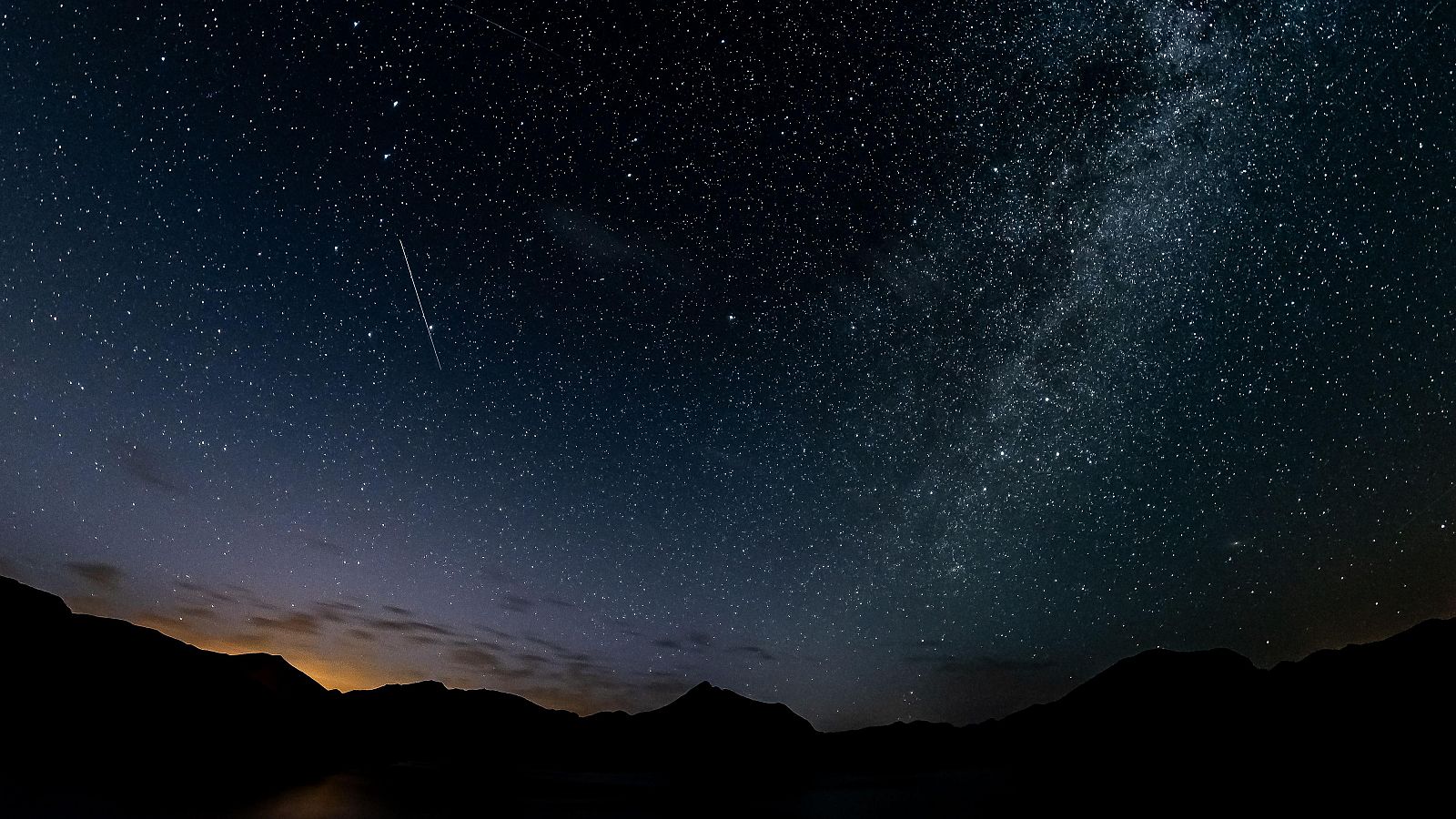 Un bólido brillante cruza el cielo de España y Portugal a una velocidad de 160.000 km/h