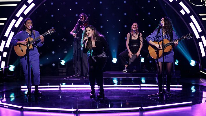 Las Migas interpretan su nuevo single 'Ojitos Verdes'