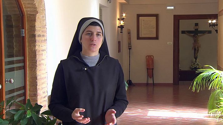 Telediario 1 - Un convento español ofrece este verano hacer "prácticas de monja" y ya tienen más de 400 solicitudes