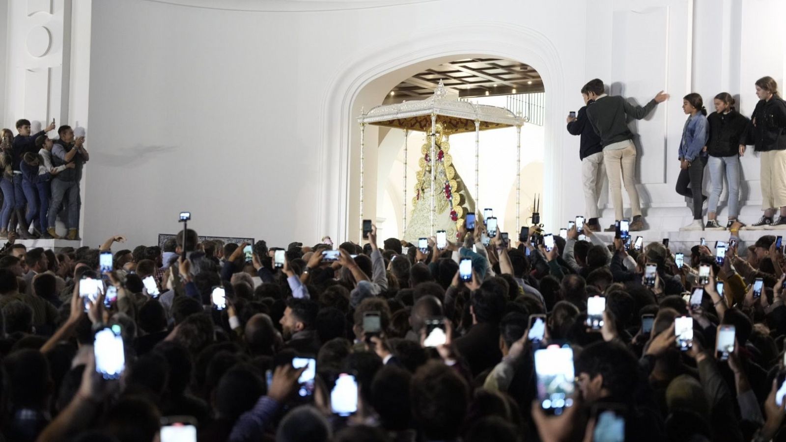 Procesión de la Virgen del Rocío