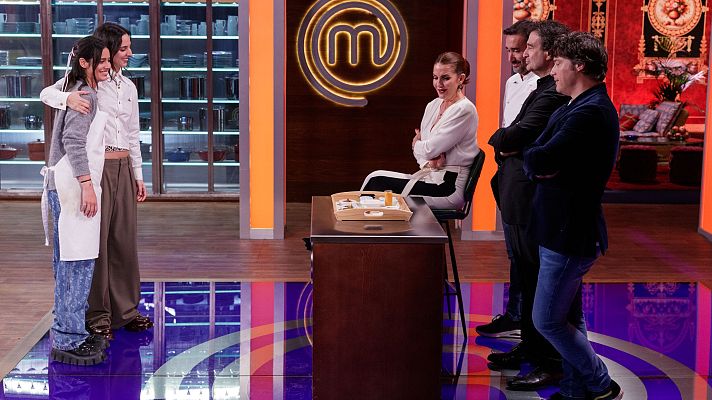 MasterChef - Ángela y Amanda súper enamoradas en MasterChef 12