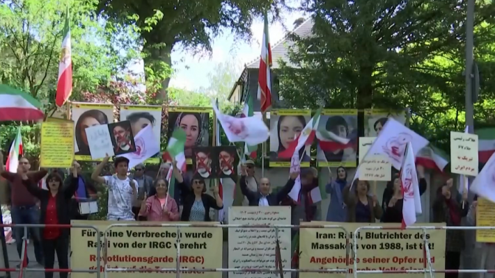 Telediario 2 - Los opositores celebran la muerte del presidente iraní ante un clima de incertidumbre por su sucesión