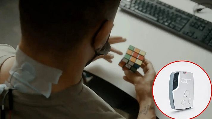 Telediario 2 - Más de 40 pacientes tetrapléjicos consiguen recuperar parte de la movilidad con un nuevo dispositivo