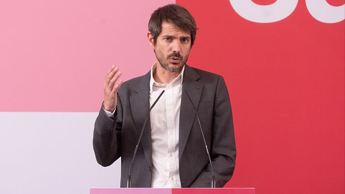 Urtasun acusa a Milei de criticar a España por “ampliar derechos"