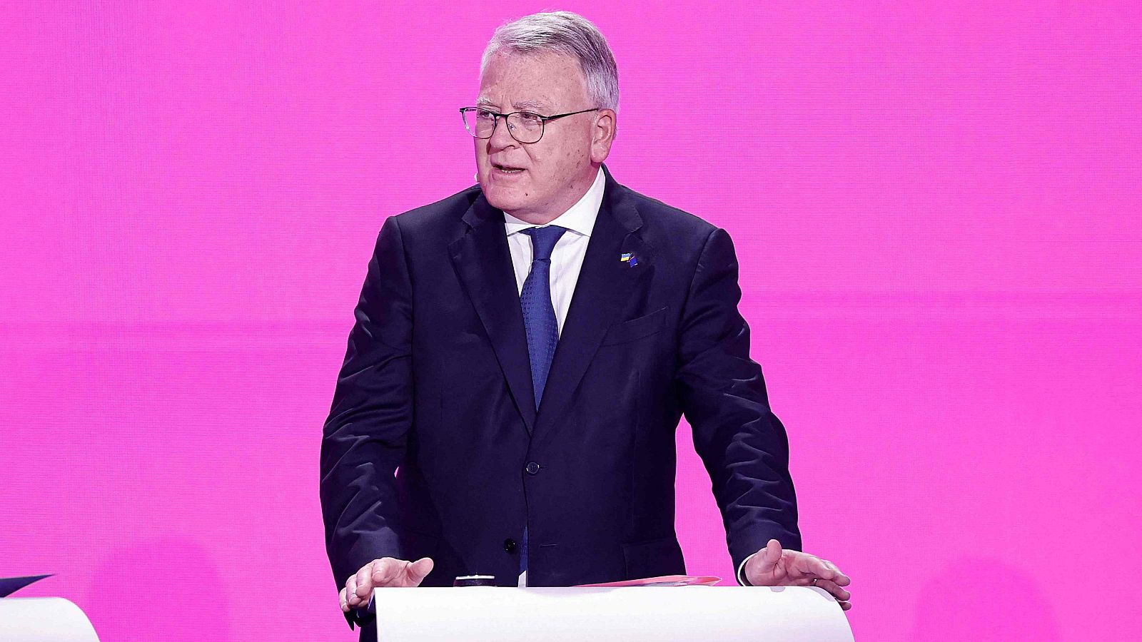 Nicolas Schmidt pide el voto a los europeos - Especiales informativos | Ver