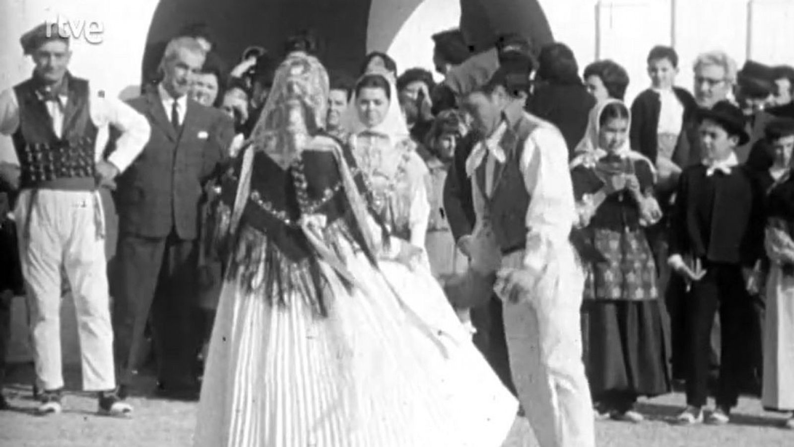 Fiesta - Ibiza - Fiesta | Ver