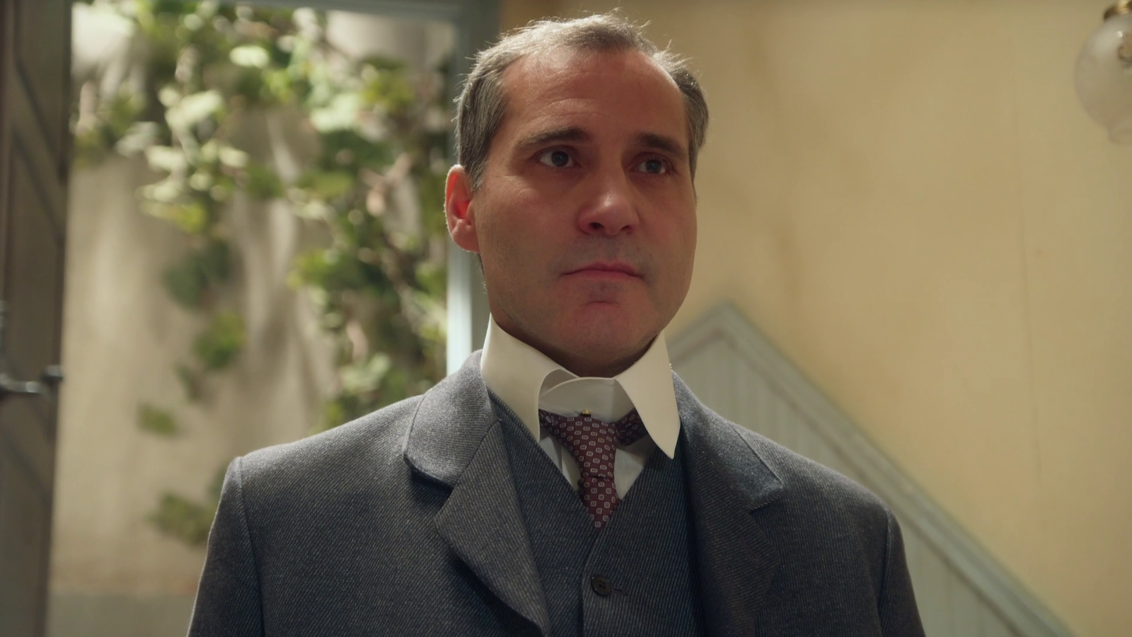 La Promesa - Rómulo se enfrenta a Gregorio - La promesa | Ver