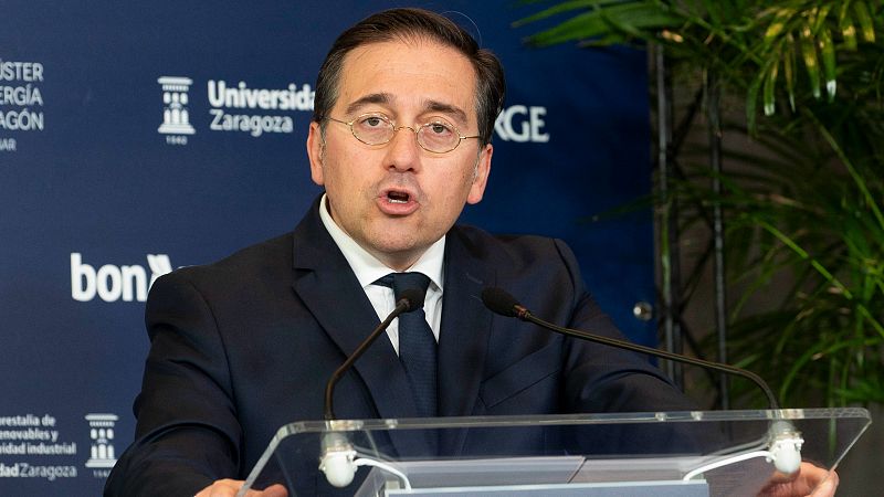 Albares: España protestará si Israel impide la atención consular a los palestinos - La hora de La 1 | Ver