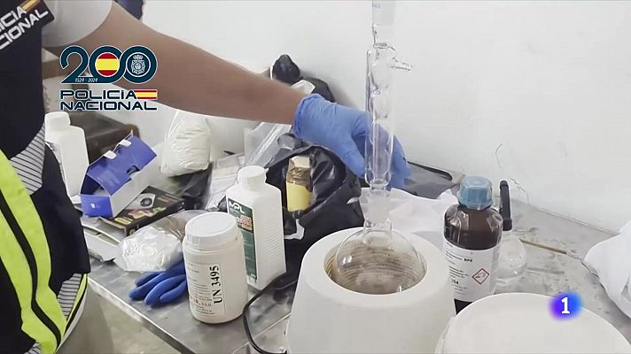 Telediario Fin de Semana - Desmantelado un laboratorio clandestino de droga