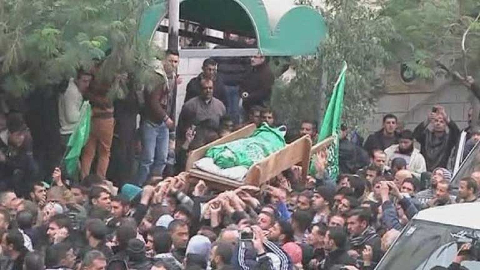 Miles de palestinos han participado hoy en la celebración del 25 aniversario de Hamás en Nablus