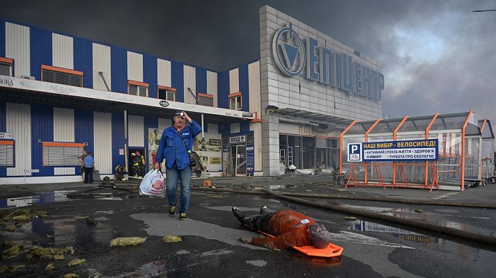 Rusia no cesa los ataques a la ciudad ucraniana de Járkov que lleva una semana siendo bombardeada