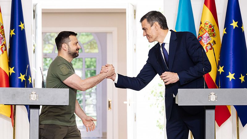 Sánchez y Zelenski cierran el mayor paquete de ayuda militar a Ucrania por parte de España | Ver