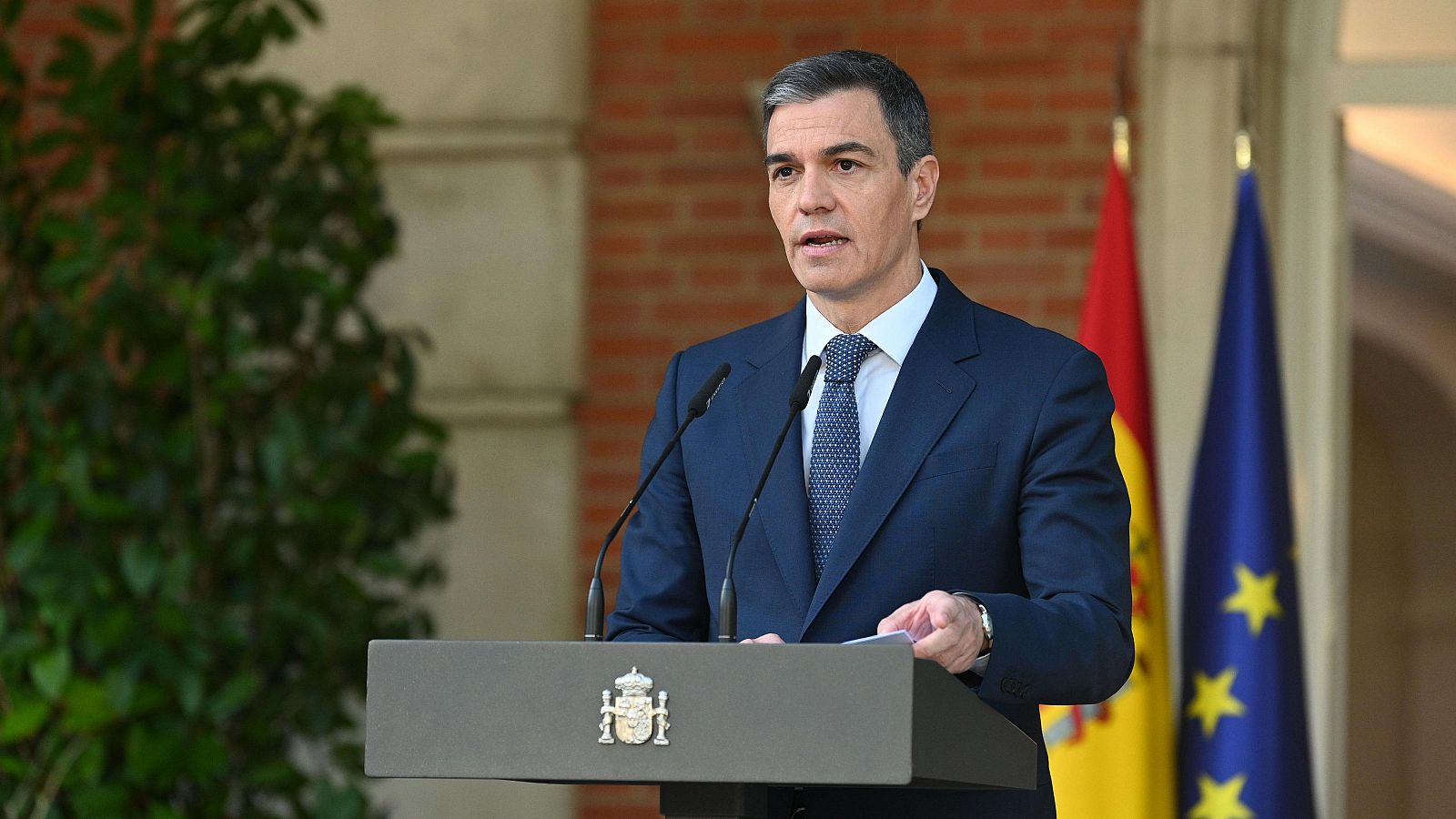 España reconoce el Estado de Palestina con las fronteras anteriores a 1967 - Telediario 1 | Ver