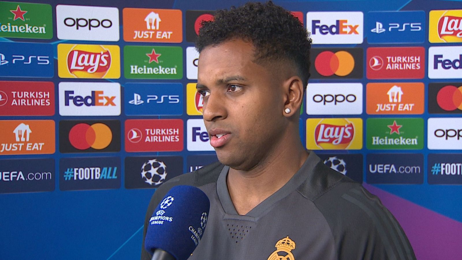 Rodrygo, triste por la marcha de Kroos: "Espero que no se vaya Modric también"