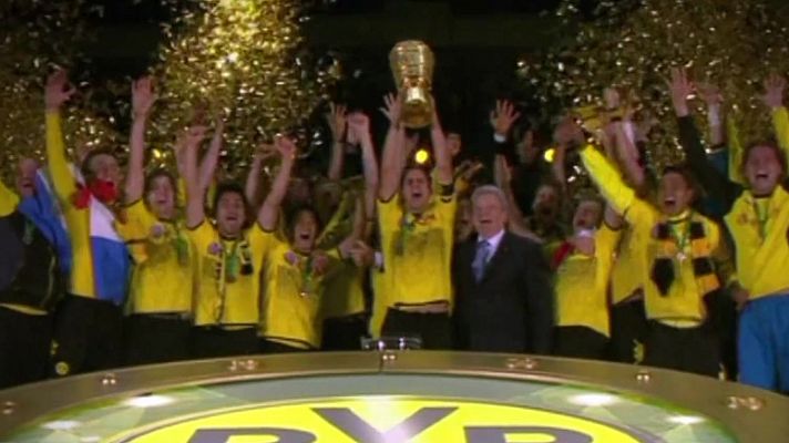 Dortmund, un "echte liebe" a su equipo de fútbol